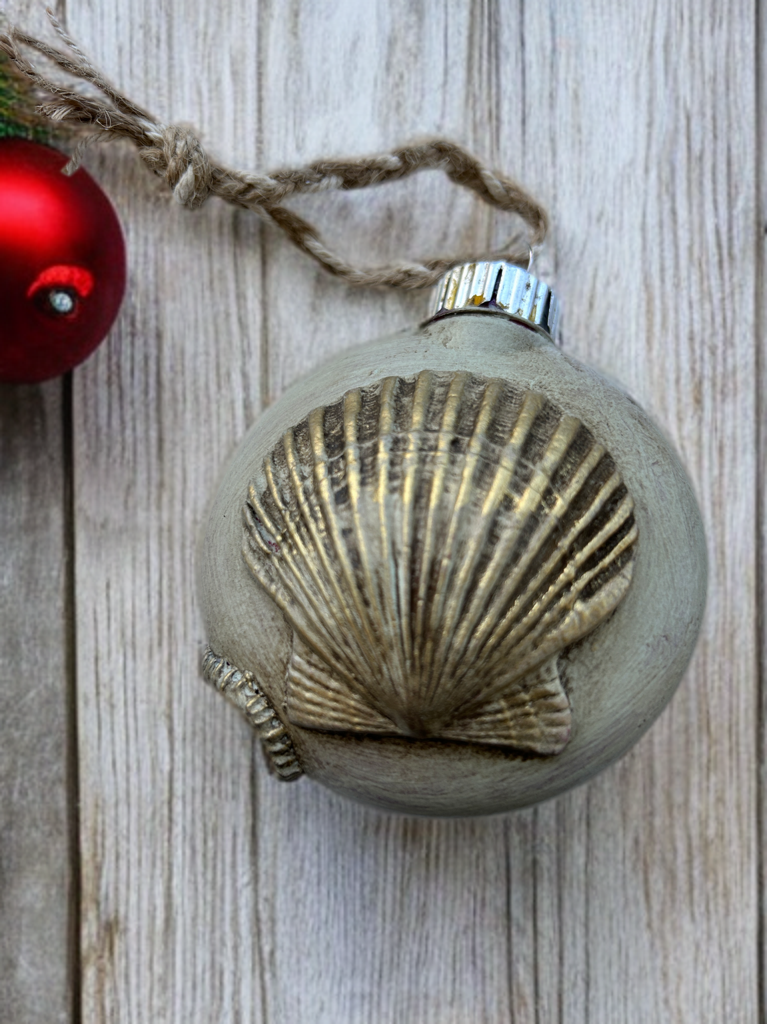 Seaside Beachy Ornaments Starfish and Scallop