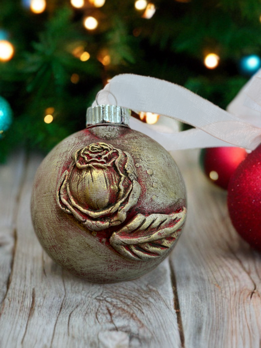 Rosy Ornament